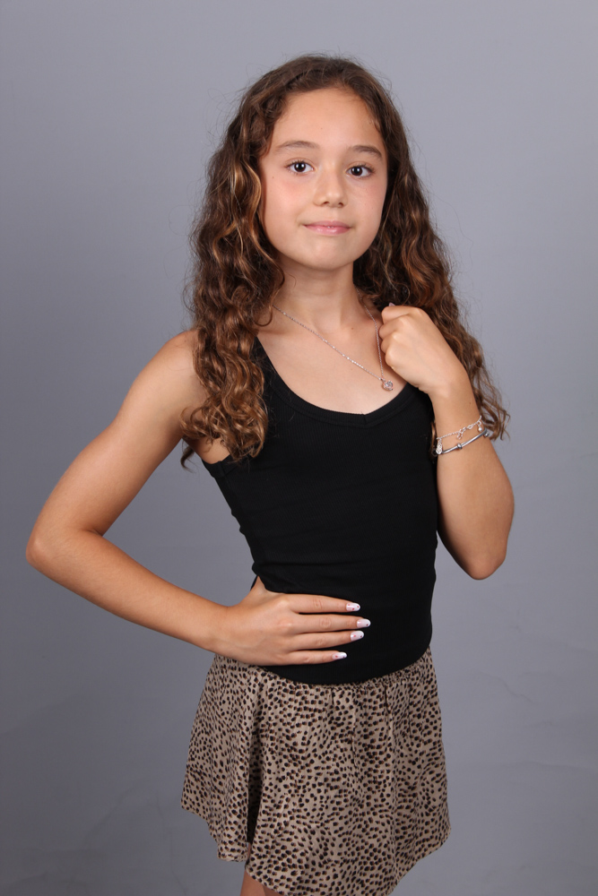 NİL B