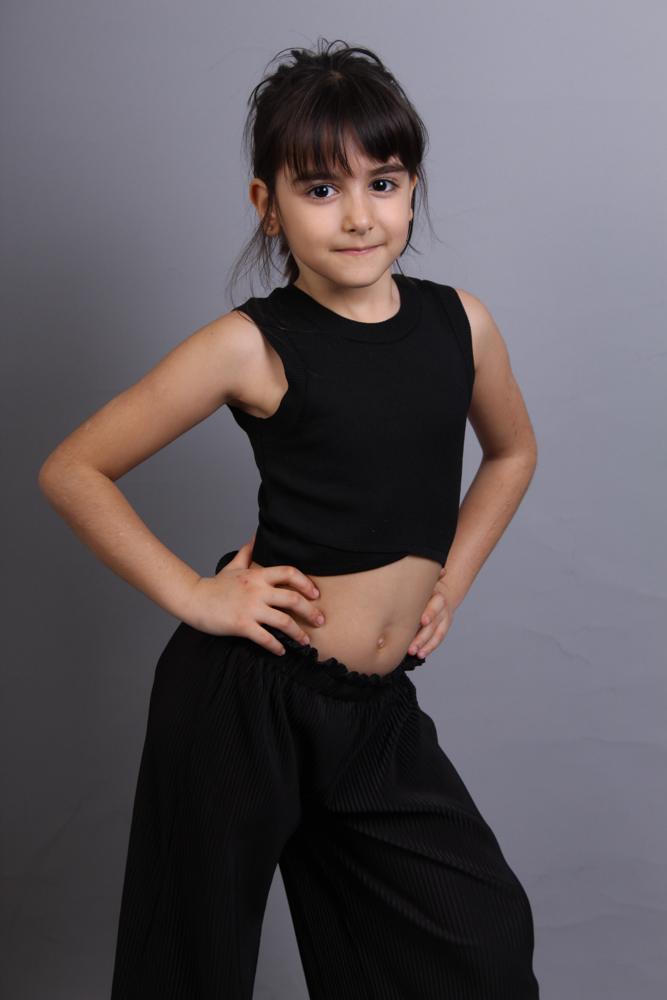 ARYA OYA K